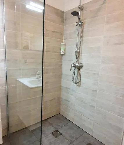 Apartment Medicis Charmant Studio Climatise Port Riquier Acropolis Nice