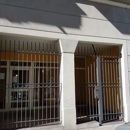 Apartment Medicis Charmant Studio Climatise Port Riquier Acropolis *