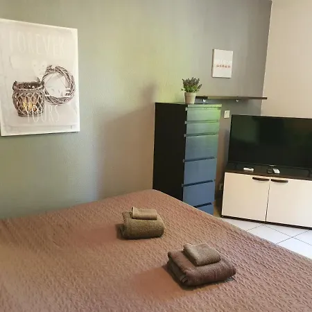 Medicis Charmant Studio Climatise Port Riquier Acropolis * ניס