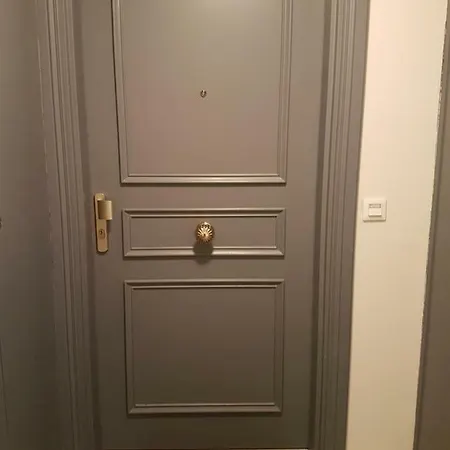 Medicis Charmant Studio Climatise Port Riquier Acropolis דירה